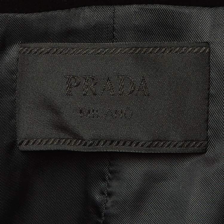 Pre Owned صدرية برادا فيلفت أسود بشعار مثلث مقاس متوسط