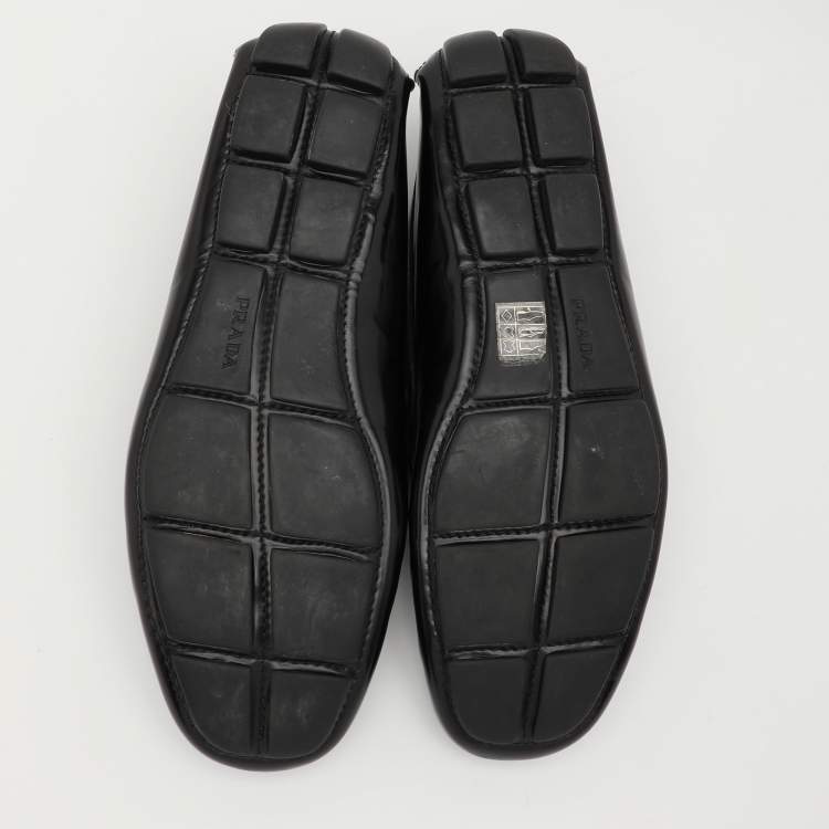 مملوكة مسبقًا Prada Black Leather Slip On Loafers Size 42.5