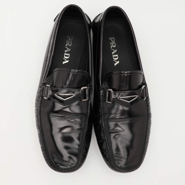 مملوكة مسبقًا Prada Black Leather Slip On Loafers Size 42.5