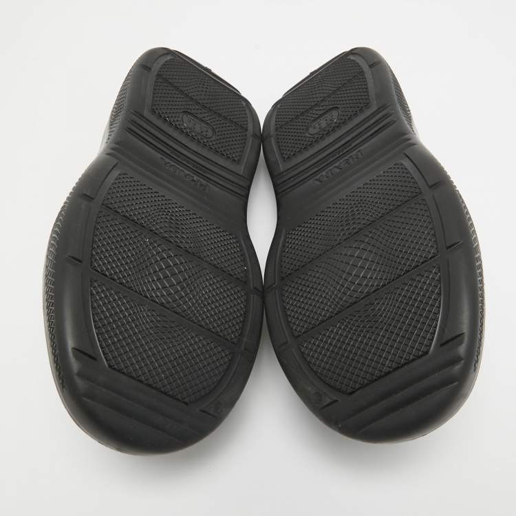 Pre Owned Prada Black Rubber Slip On Mules Size 42