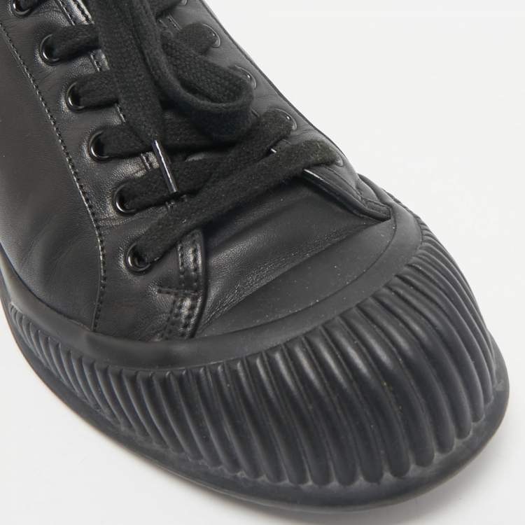 Pre Owned Prada Black Leather Lace Up Sneakers Size 42.5