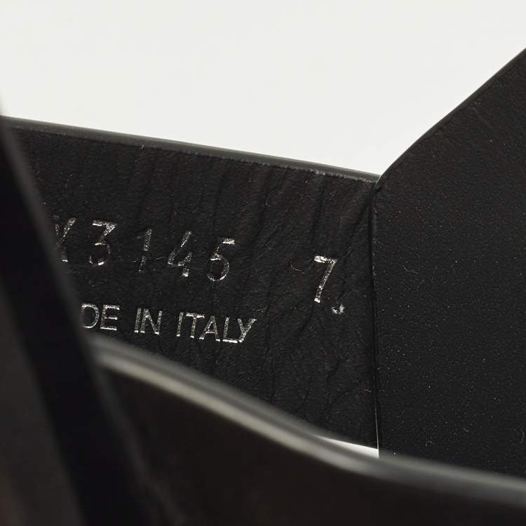 Pre Owned Prada Fisherman Size 41 Black Leather Mules