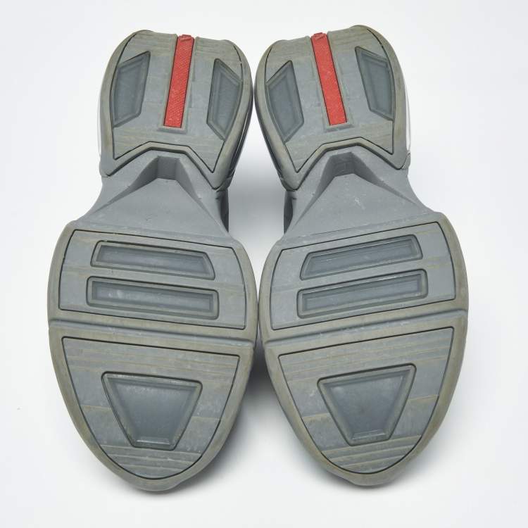 Pre Owned Prada Collision 19 LR Size 41.5 Grey Technical Fabric and Rubber Lace Up Sneakers