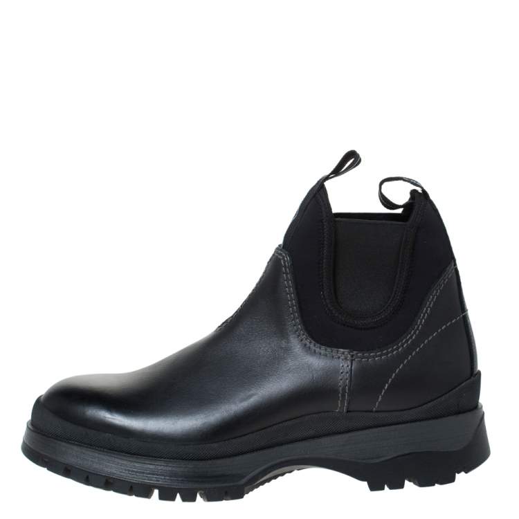 Cokes Voorzichtig schroot Prada Black Leather and Neoprene Chelsea Ankle Boots Size 41.5 Prada | TLC