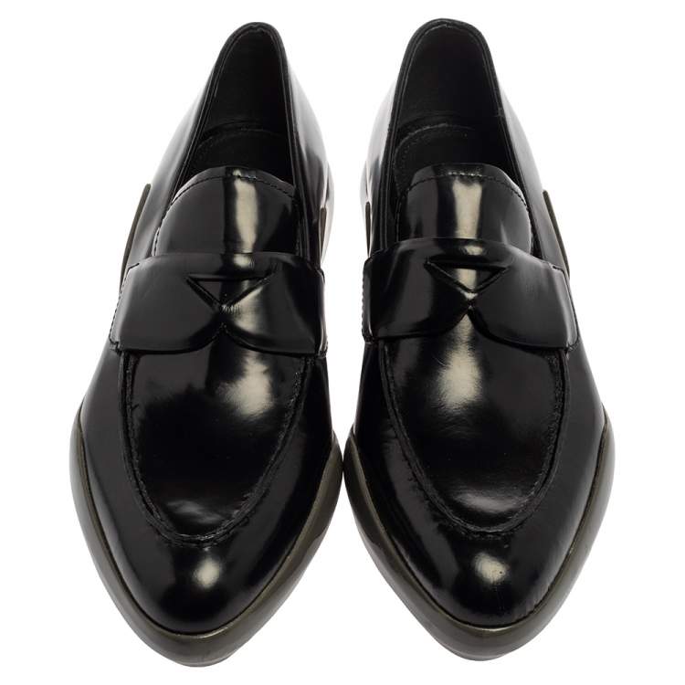 مملوكة مسبقًا Prada Black Leather Slip On Loafers  Size 38