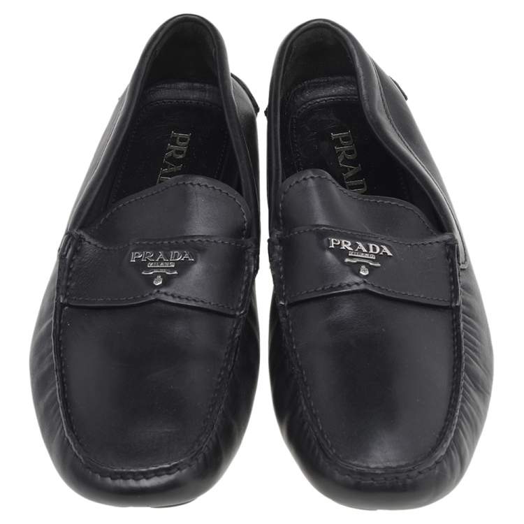 مملوكة مسبقًا Prada Black Leather Slip On Loafers Size 43