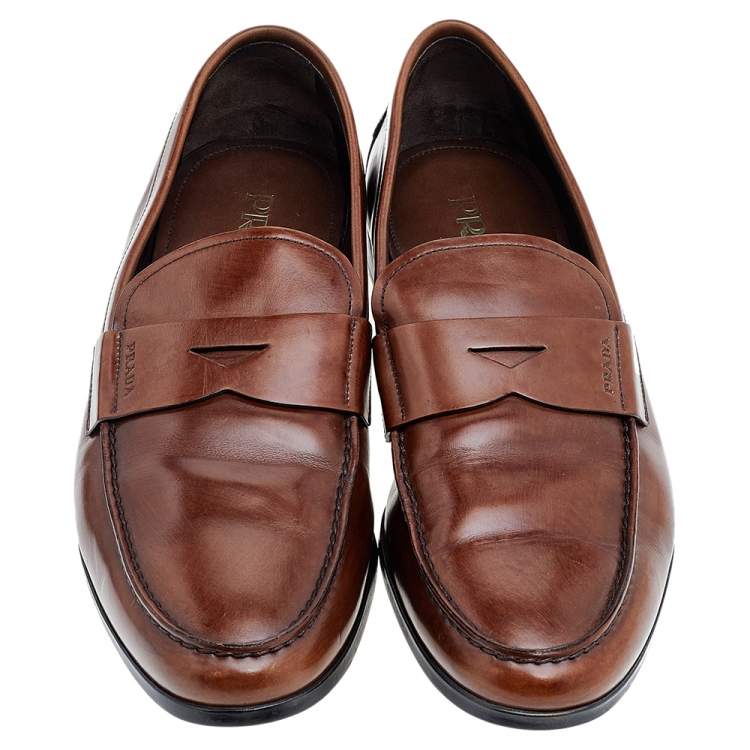 مملوكة مسبقًا Prada Brown Leather Slip on Loafers Size 42.5