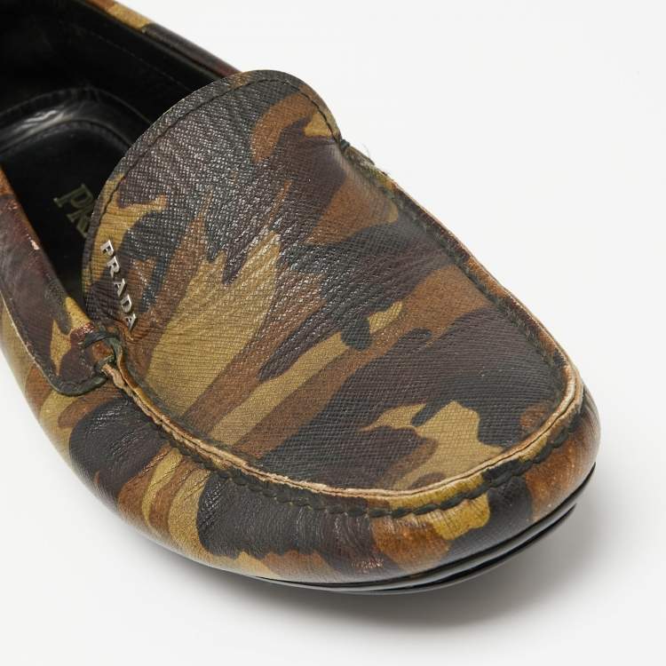 Pre Owned Prada Green Camo Print Leather Slip On Loafers Size 39.5 