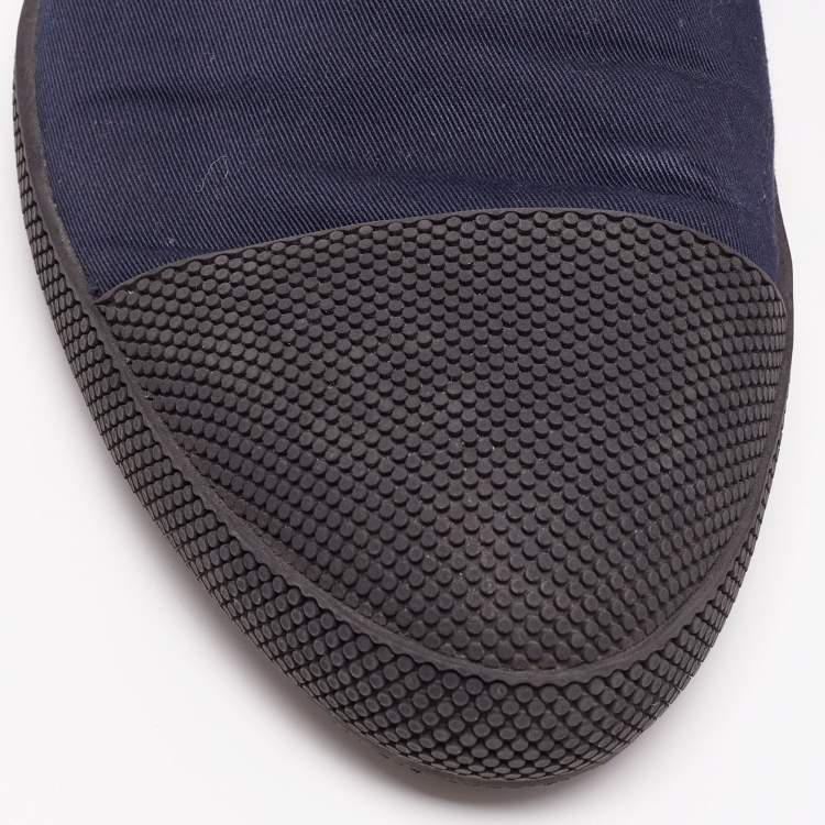 Pre Owned Prada Navy Blue/Black Canvas and Textured Rubber Cap-Toe Low-Top Sneakers Size 44 1/3
