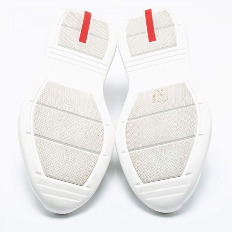 مملوكة مسبقًا Prada  White/Grey Patent And Fabric Low Top  Sneakers Size 44.5 