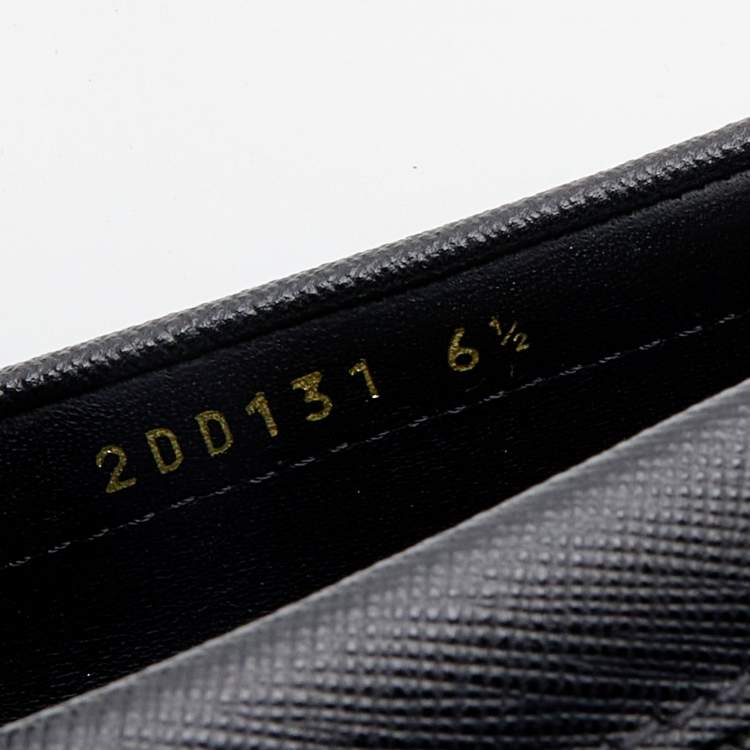 Pre Owned Prada Black Saffiano Leather Slip on Loafers Size 40.5