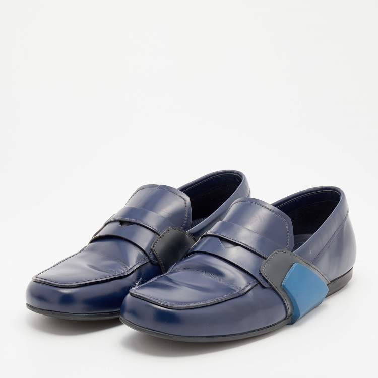 مملوكة مسبقًا Prada Blue Leather Slip on Loafers Size 41.5