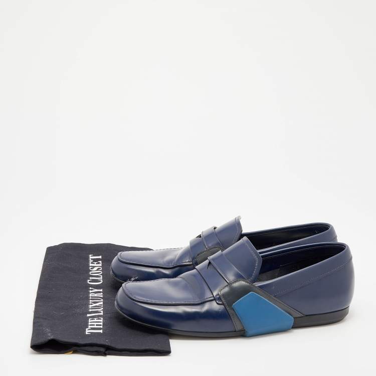 مملوكة مسبقًا Prada Blue Leather Slip on Loafers Size 41.5