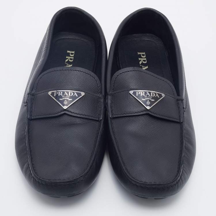 مملوكة مسبقًا Prada Black Saffiano Leather Slip On Loafers Size 42.5