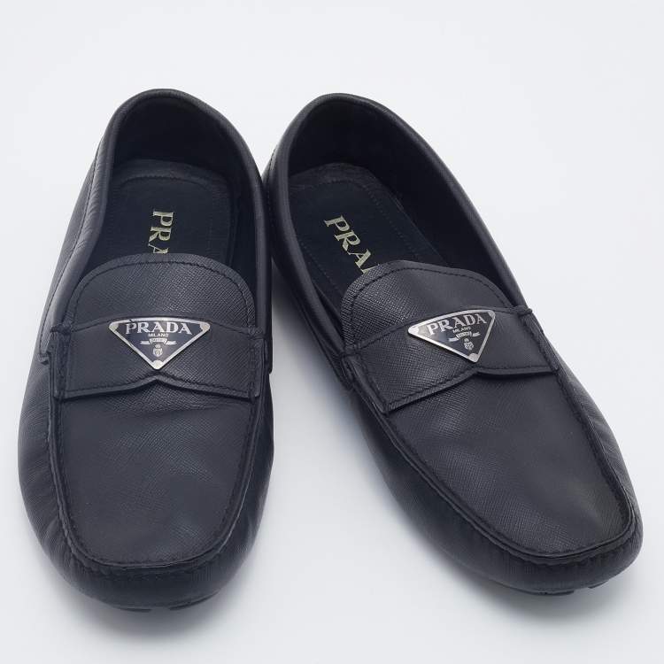 مملوكة مسبقًا Prada Black Saffiano Leather Slip On Loafers Size 42.5