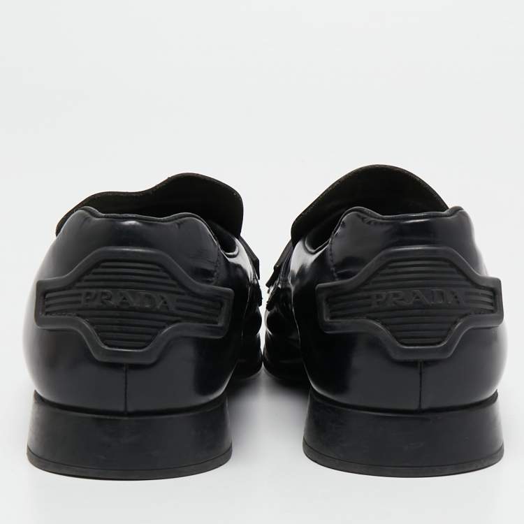 مملوكة مسبقًا Prada Black Leather Slip On Loafers Size 40.5