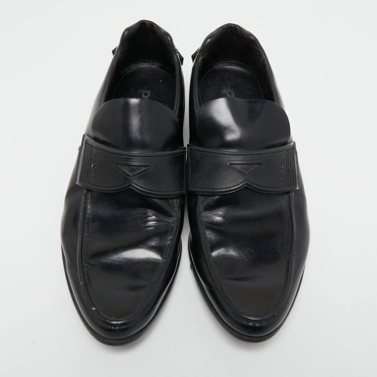 مملوكة مسبقًا Prada Black Leather Slip On Loafers Size 40.5