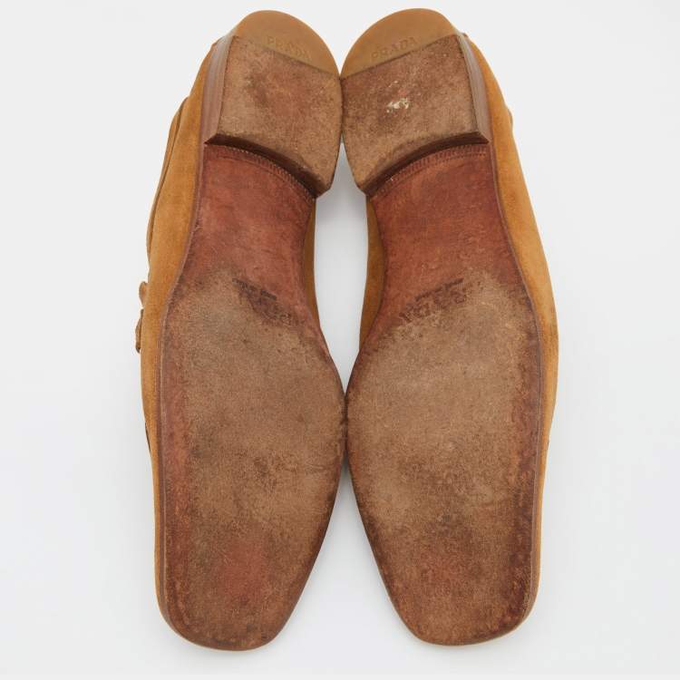 مملوكة مسبقًا Prada Brown Suede Slip On Loafers Size 40.5