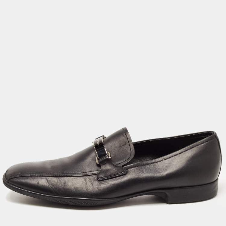 مملوكة مسبقًا Prada Black Leather Slip On Loafers Size 44