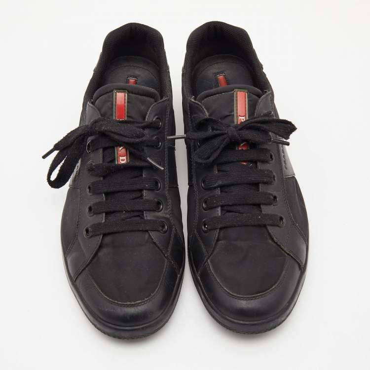 مملوكة مسبقًا Prada Black Leather and Nyon Low Top Sneakers Size 44