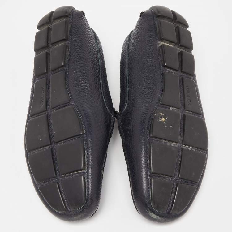مملوكة مسبقًا Prada Navy Blue Leather Penny Loafers Size 40.5 