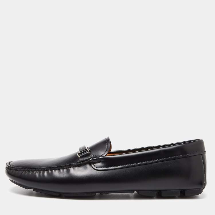 مملوكة مسبقًا Prada Black Leather Slip On Loafers Size 42.5