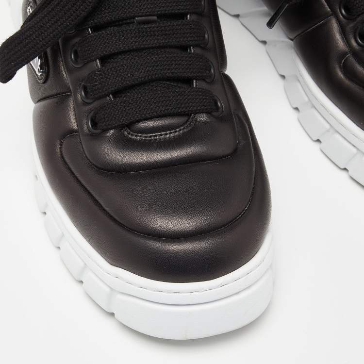 مملوكة مسبقًا Prada Black Padded Leather Platform Sneakers Size 43