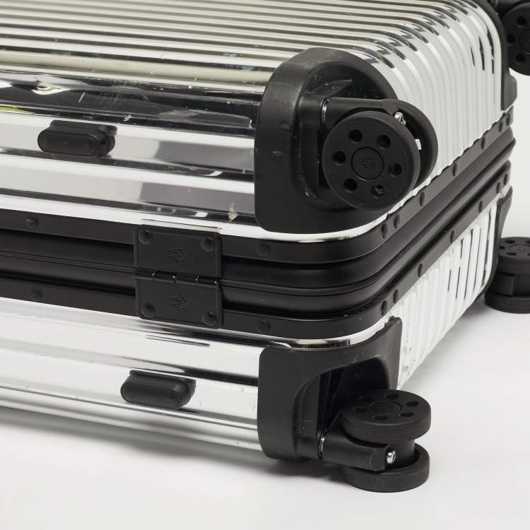 Pre Owned Rimowa x Moncler Silver Mirrored Aluminium Cabin Suitcase