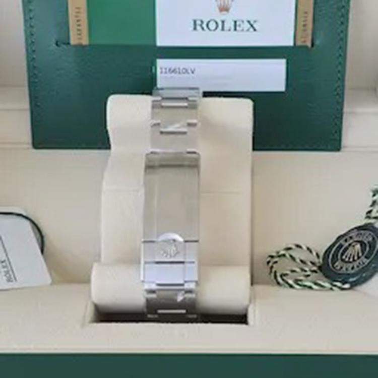Pre Owned Rolex Green Stainless Steel Submariner Automatic Men's Wristwatch 40 mm
