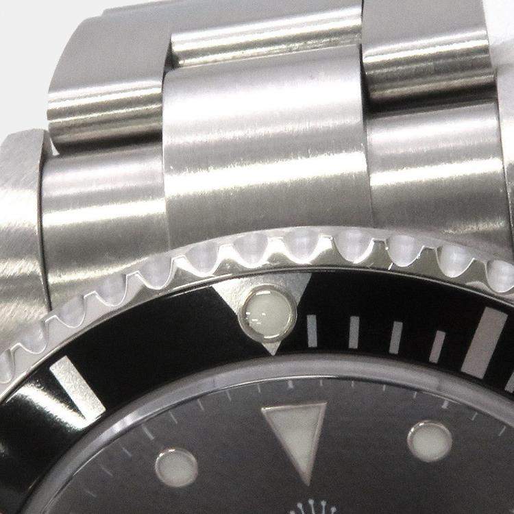 Pre Owned Rolex  Submariner 16610 Automatic Black Stainless Steel Men's Wristwatch 40 mm