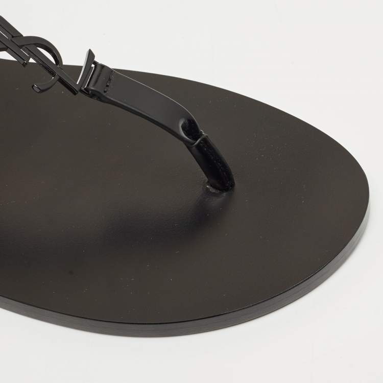 Pre Owned Saint Laurent Black Leather Cassandre Thong Sandals Size 45