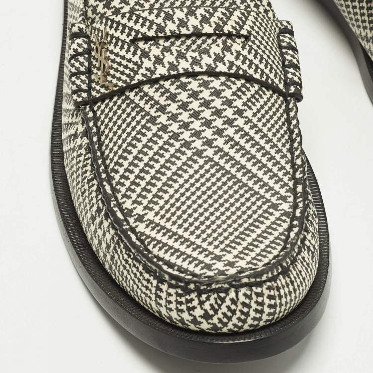 مملوكة مسبقًا Saint Laurent Size 42 Beige/Black Leather Penny Loafers