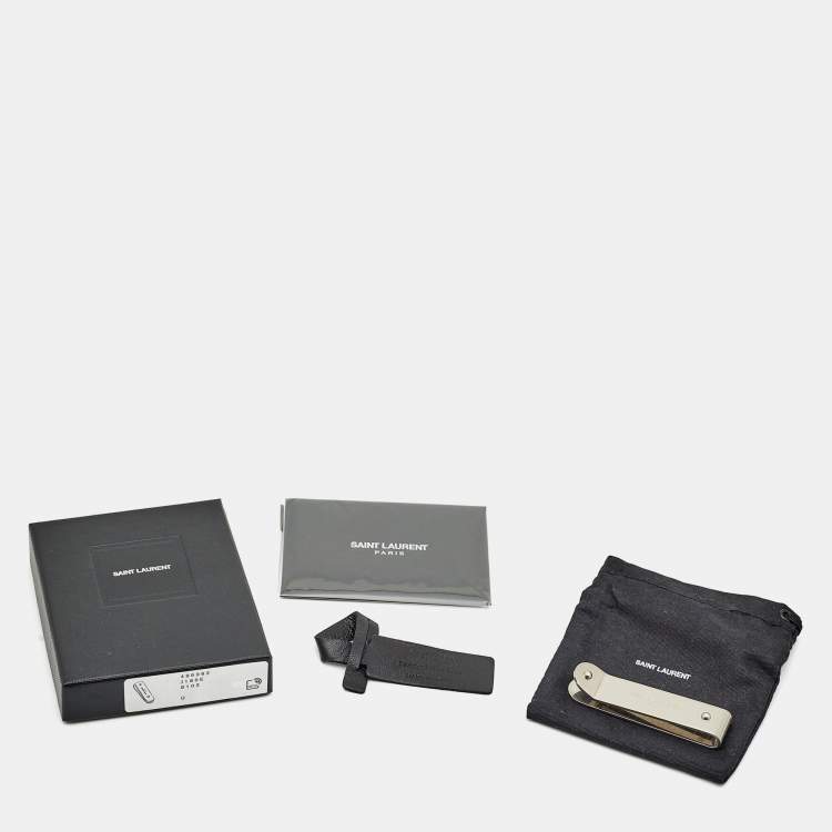 مملوكة مسبقًا مشبك نقود باللون الفضي سان لوران