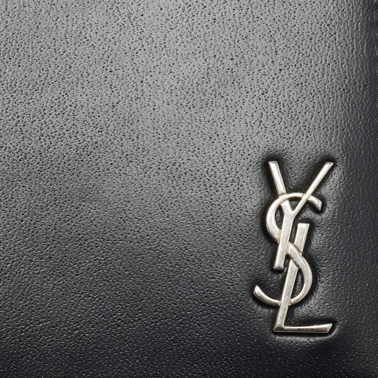 مملوكة مسبقًا Saint Laurent Tiny Cassandre Black Leather Card Holder