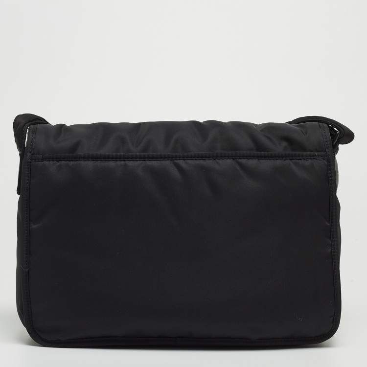 Pre Owned Saint Laurent Black Nylon Niki Messenger Bag