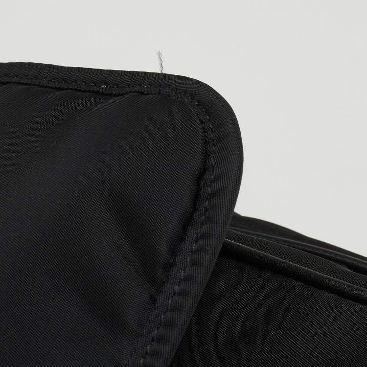 Pre Owned Saint Laurent Black Nylon Niki Messenger Bag