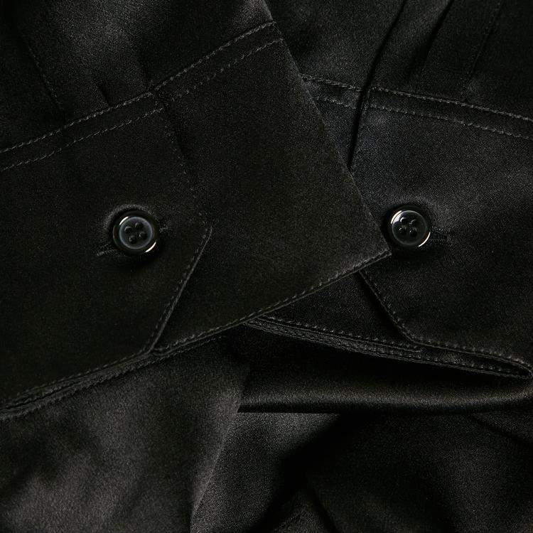 Pre Owned قميص سان لوران بأكمام طويلة من الكريب بطبعة نجوم سوداء مقاس كبير جداً