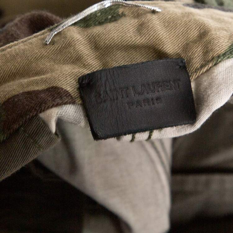 مملوكة مسبقًا Saint Laurent Paris Green Camouflage Cotton Studded Shorts M