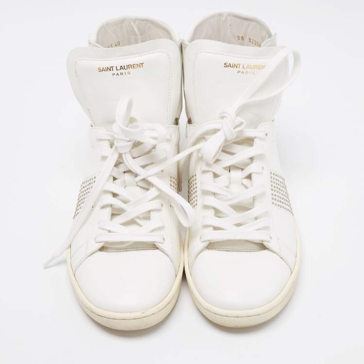 مملوكة مسبقًا Saint Laurent White Leather Studded High Top Sneakers Size 40