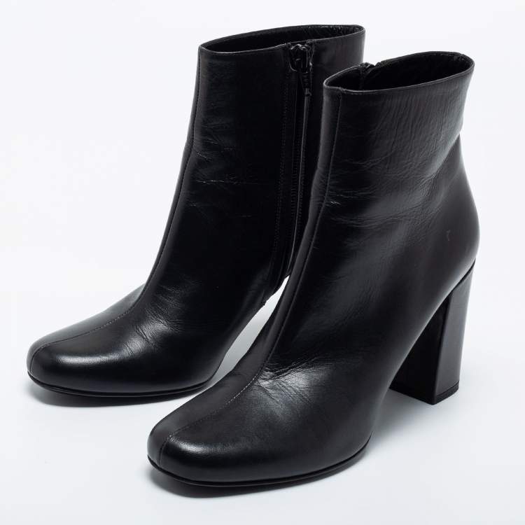 Pre Owned Saint Laurent Black Leather Ankle Boots Size 38