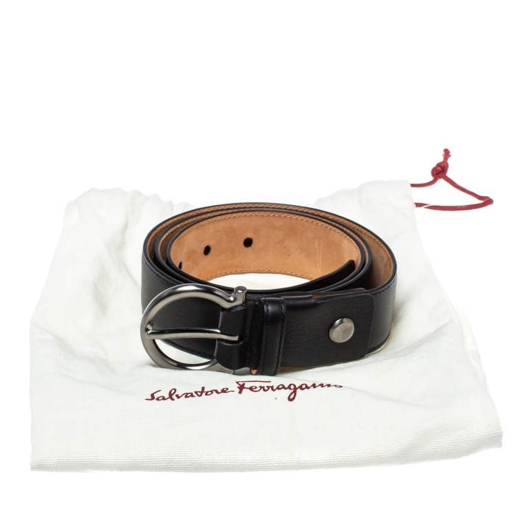 Pre Owned Salvatore Ferragamo Black Leather Gancio Buckle Belt 95CM