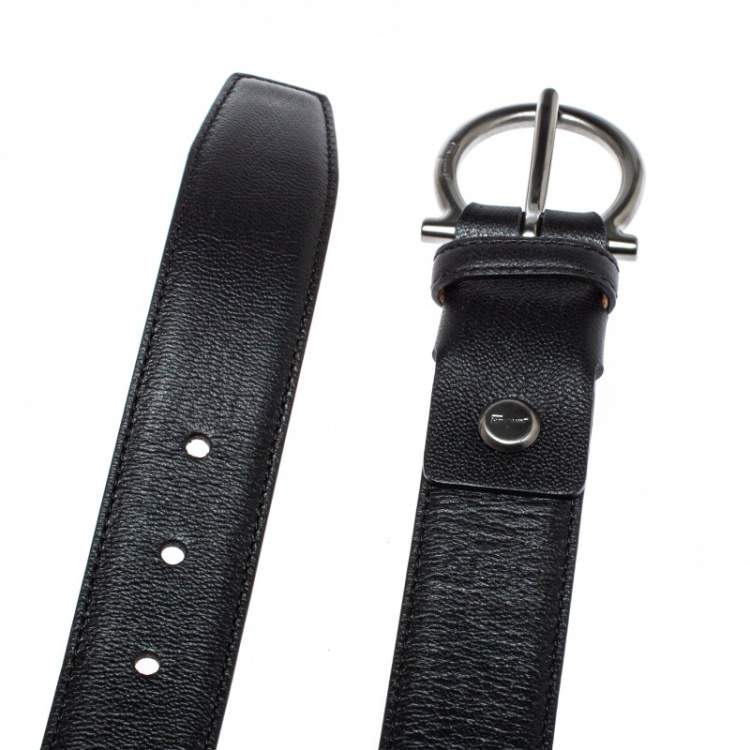Pre Owned Salvatore Ferragamo Black Leather Gancio Buckle Belt 95CM