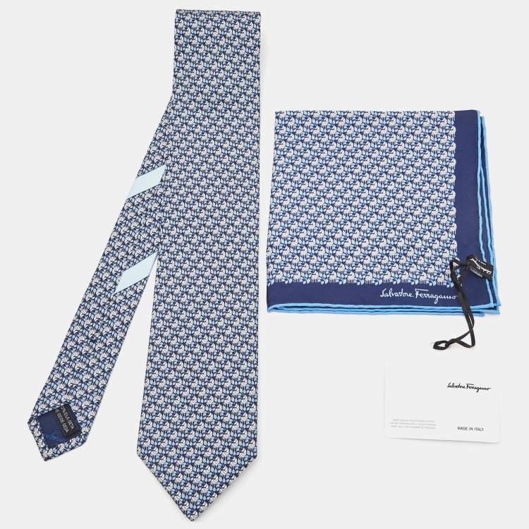 Pre Owned Salvatore Ferragamo Blue Print Silk Tie and Pocket Sqaure