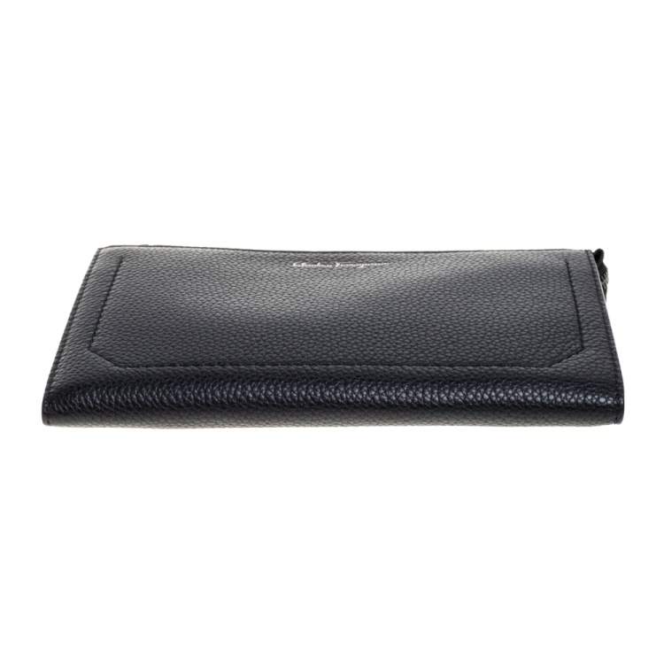 Pre Owned Salvatore Ferragamo Black Leather Zip Clutch