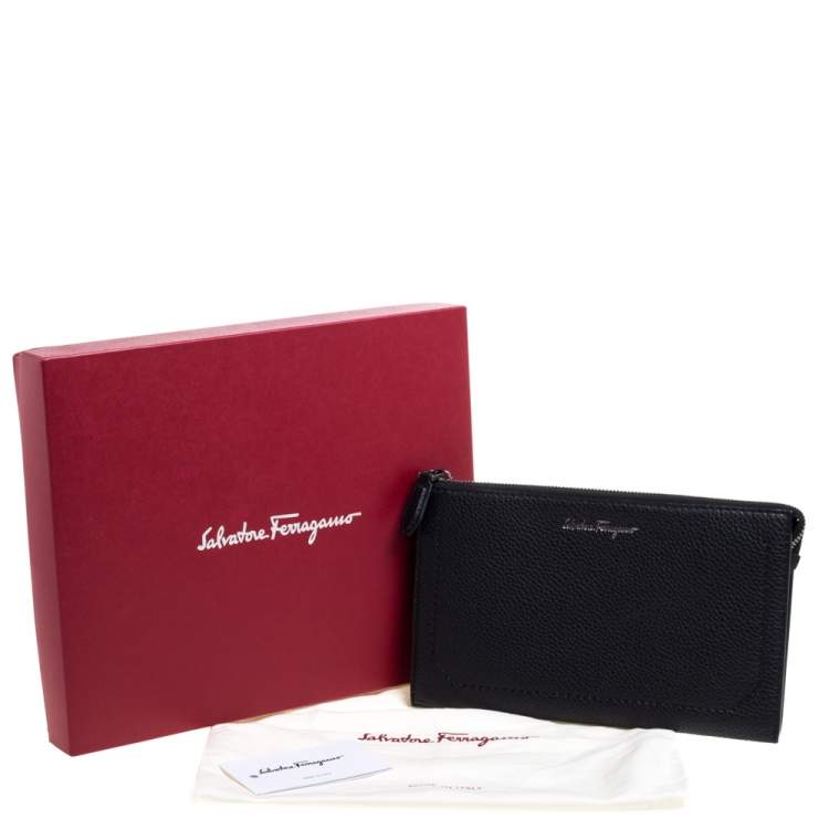 Pre Owned Salvatore Ferragamo Black Leather Zip Clutch