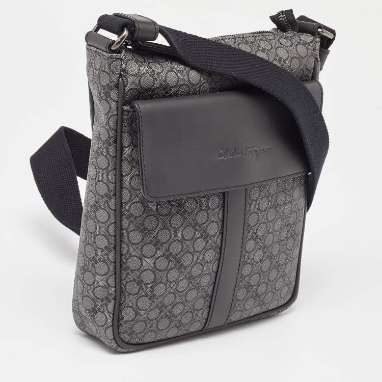 Pre Owned Salvatore Ferragamo Black/Grey Gancini Print Coated Canvas and Leather Messenger Bag