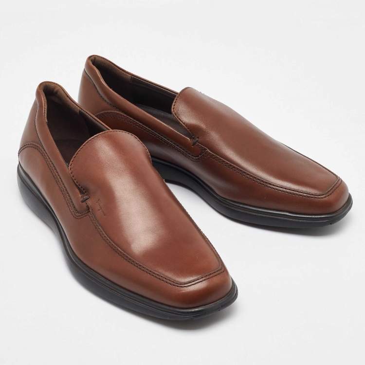 مملوكة مسبقًا Salvatore Ferragamo Brown Leather Slip On Loafers Size 41.5
