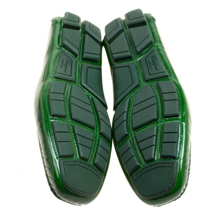 Pre Owned Salvatore Ferragamo Green Patent Leather Parigi Gancini Driver Loafers Size 42