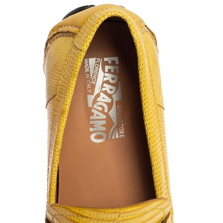 مملوكة مسبقًا Salvatore Ferragamo Yellow Lizard Leather Sardegna Slip On Loafers Size 41.5