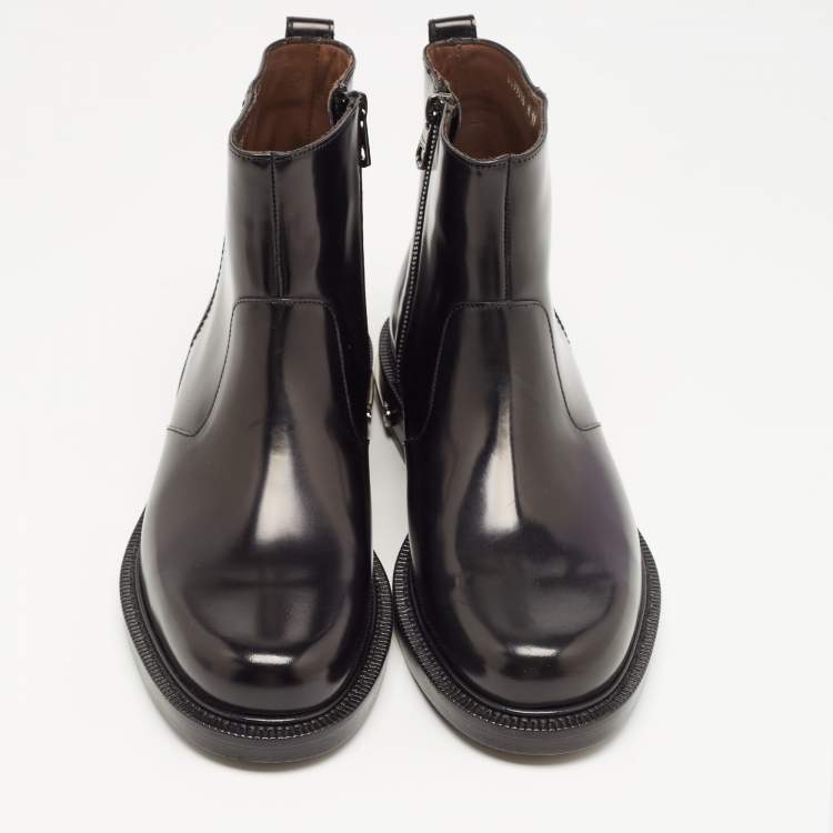 Pre Owned Salvatore Ferragamo Black Glossy Leather Zip Ankle Boots Size 40